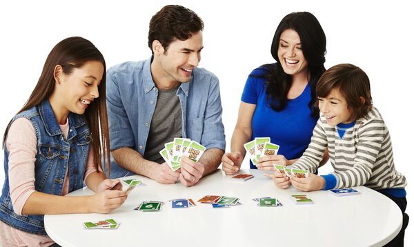 Mattel Games Skip-Bo, Kartenspiel für die Famile