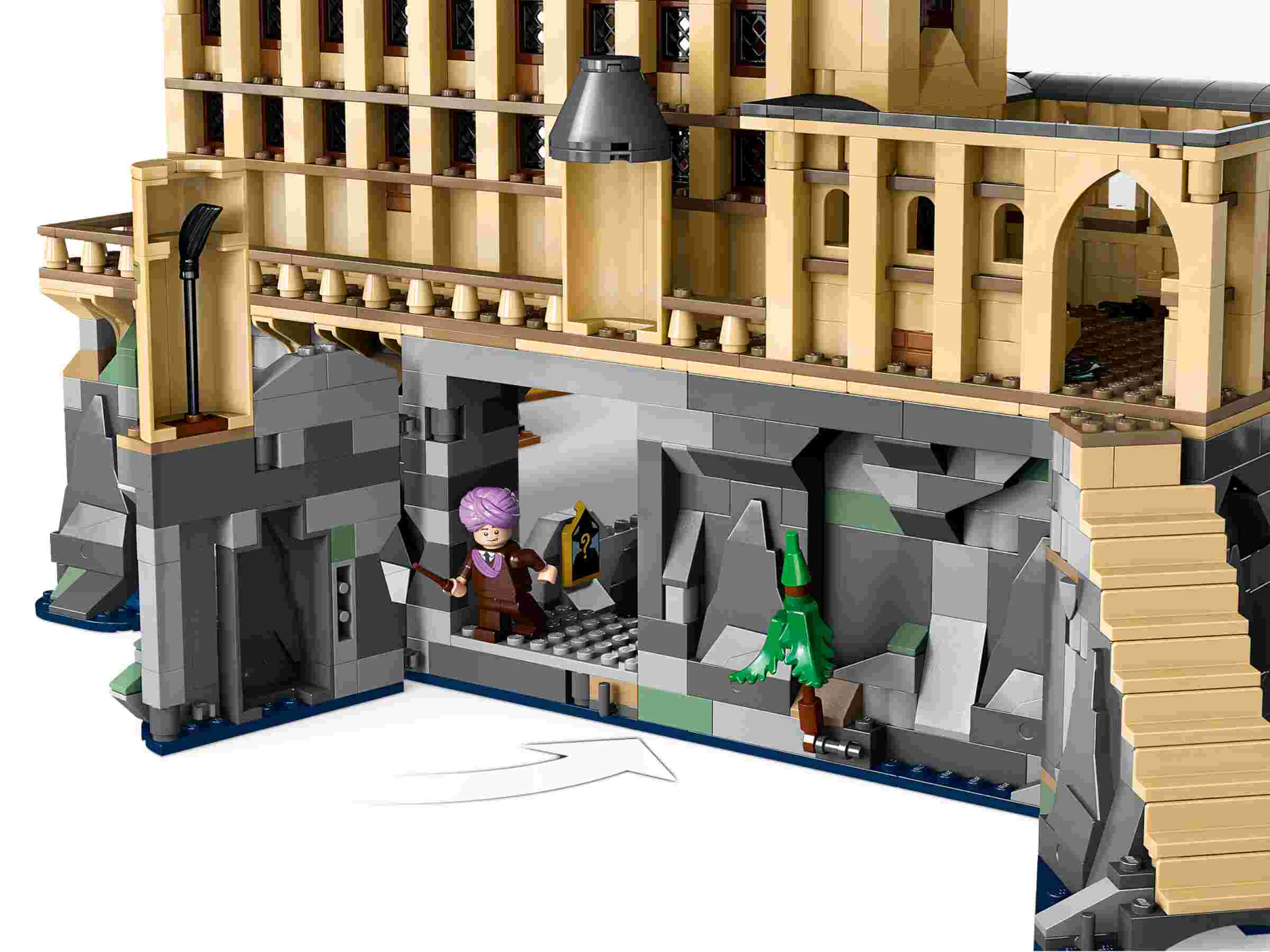 LEGO 76435 Harry Potter Schloss Hogwarts: Die Große Halle, 11 Charaktere